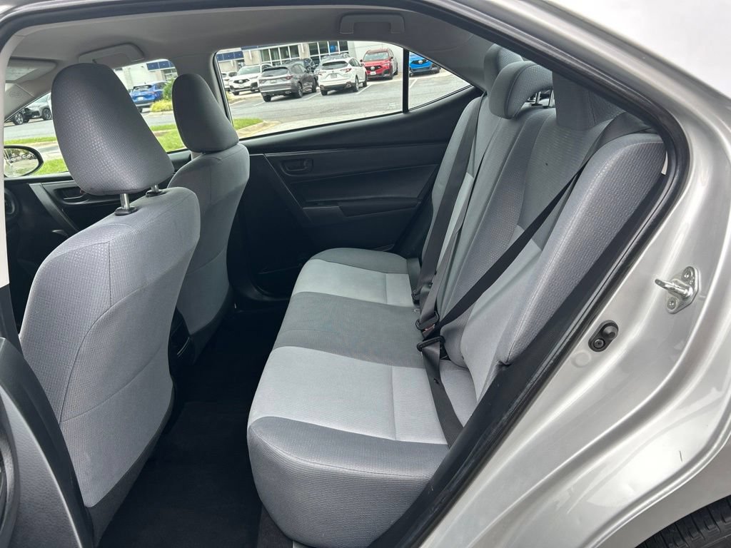 Used 2018 Toyota Corolla L FWD image 18