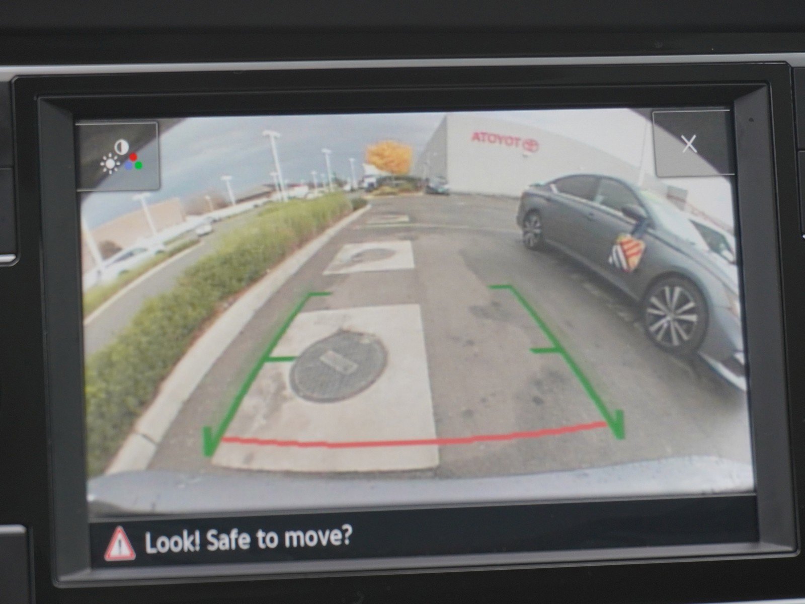 Used 2022 Volkswagen Jetta SE image 24