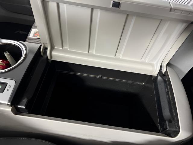 Used 2016 Toyota Prius V Five image 15