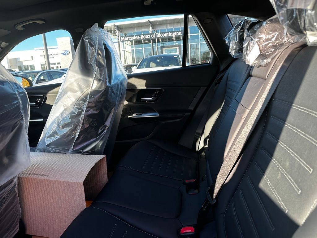 Used 2025 Mercedes-Benz GLC 43 AMG 4MATIC image 47