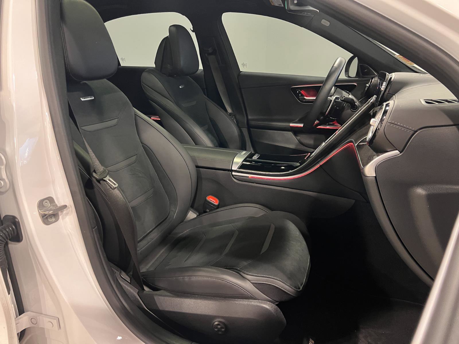 Used 2024 Mercedes-Benz C 36 AMG S image 37