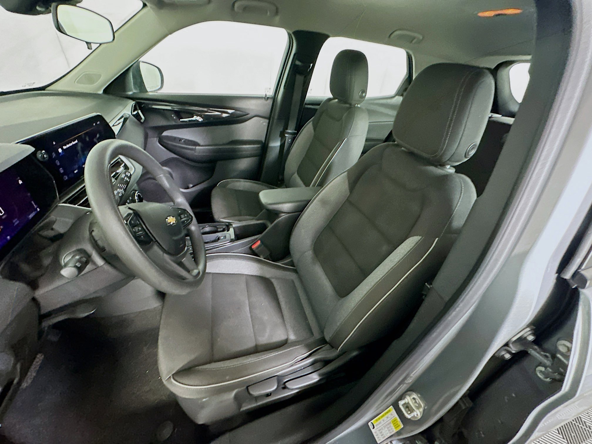 Used 2024 Chevrolet TrailBlazer LS image 13