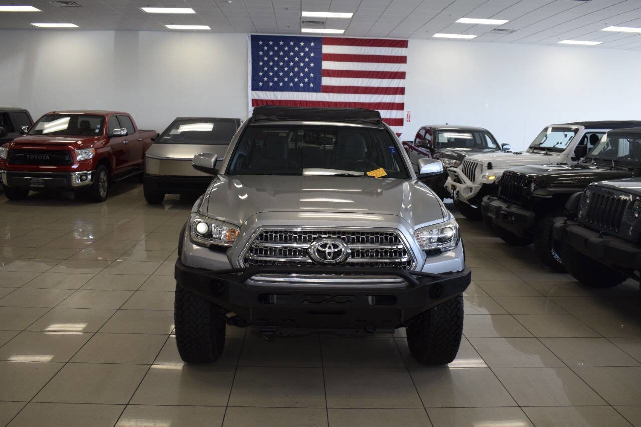 Used 2017 Toyota Tacoma TRD Off-Road image 82