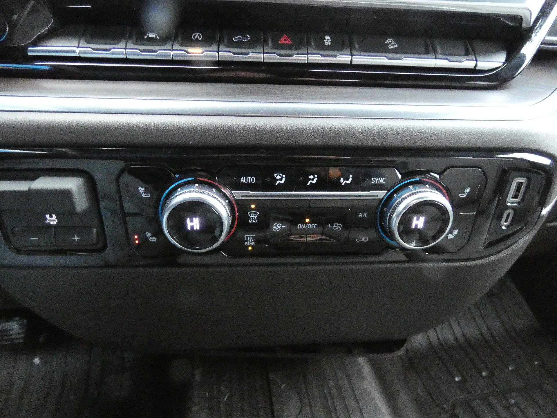 Used 2022 GMC Sierra 1500 SLT image 23