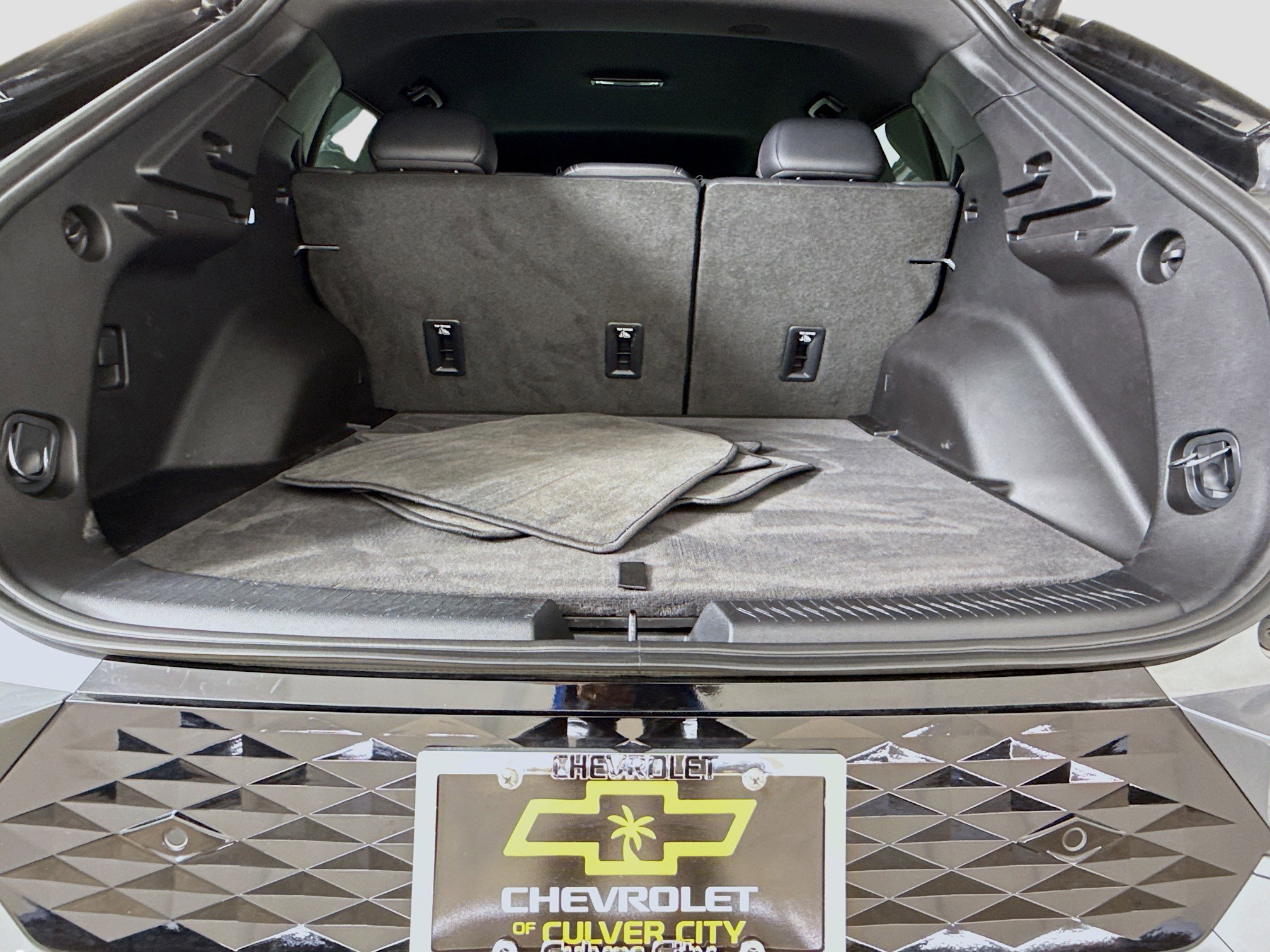 Used 2024 Chevrolet Equinox EV RS image 27