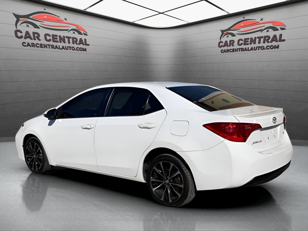 Used 2017 Toyota Corolla SE image 3