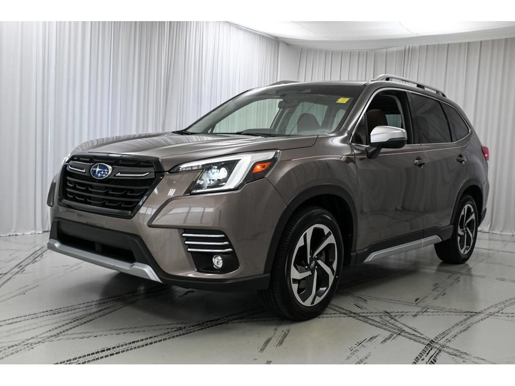 Used 2023 Subaru Forester Touring AWD/4WD image 4