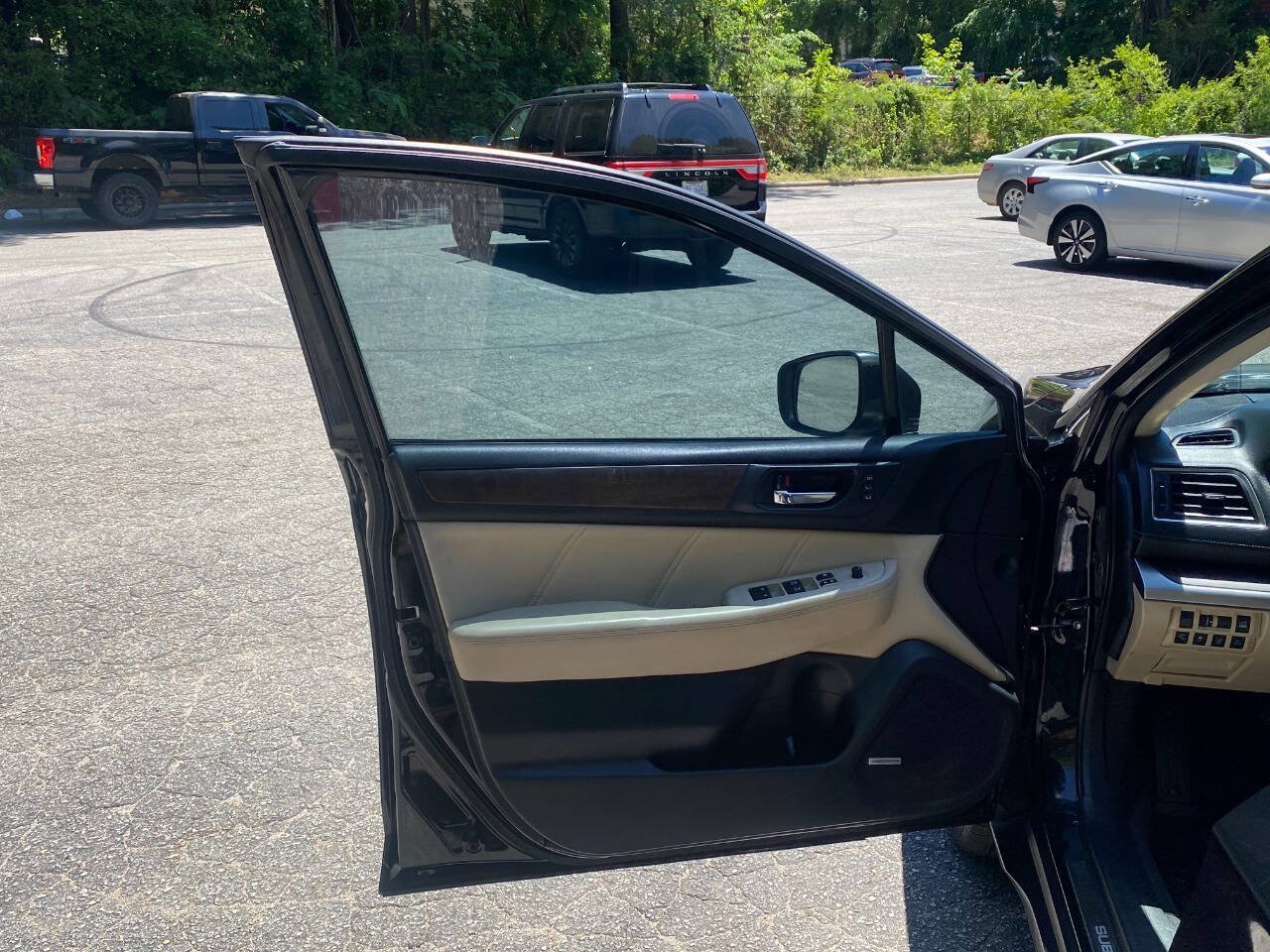 Used 2019 Subaru Outback 2.5i Limited AWD/4WD image 13