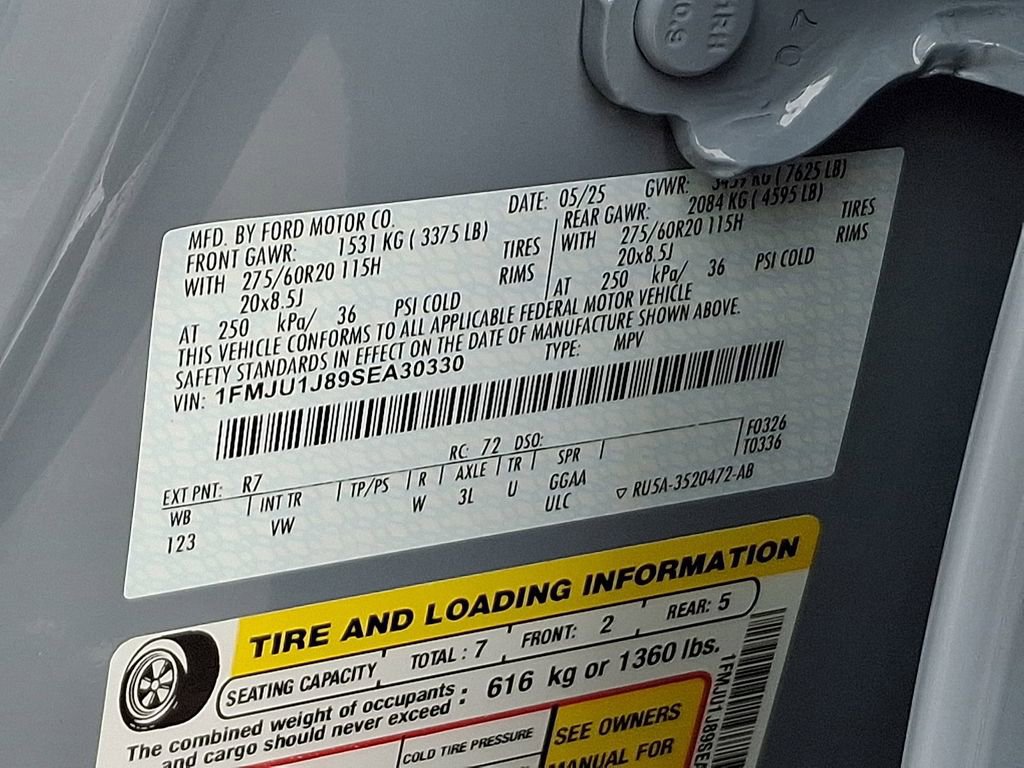 Certified 2025 Ford Expedition Active image 28