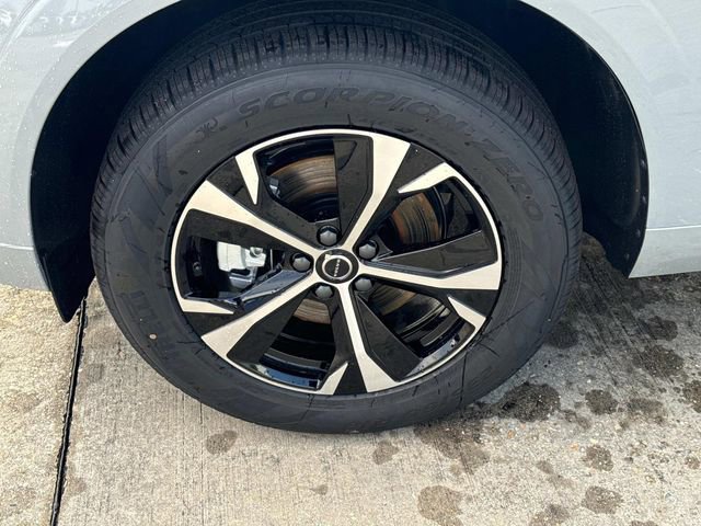 New 2026 Volvo XC60 B5 Core image 4