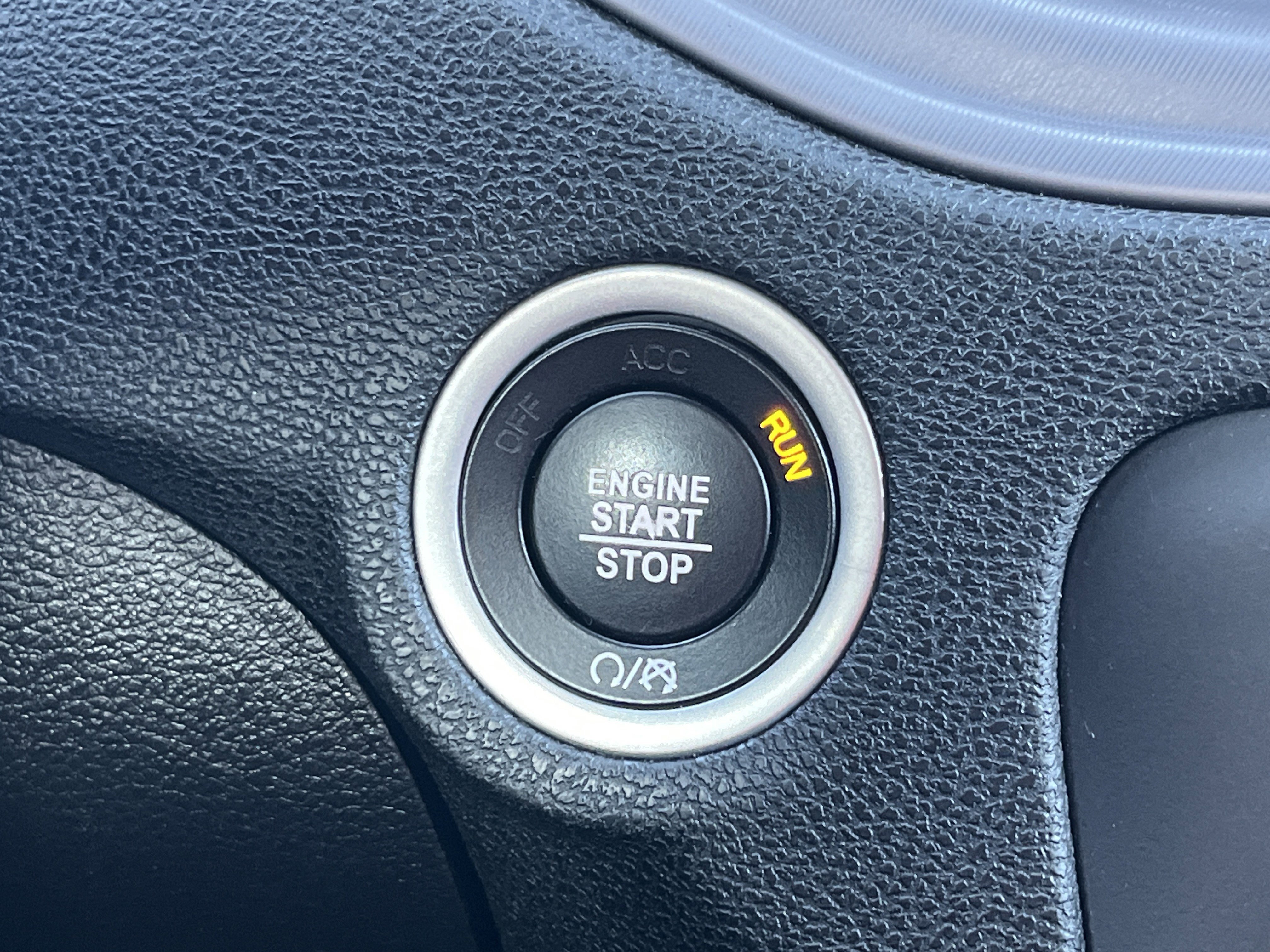 Used 2023 Dodge Charger SXT image 8