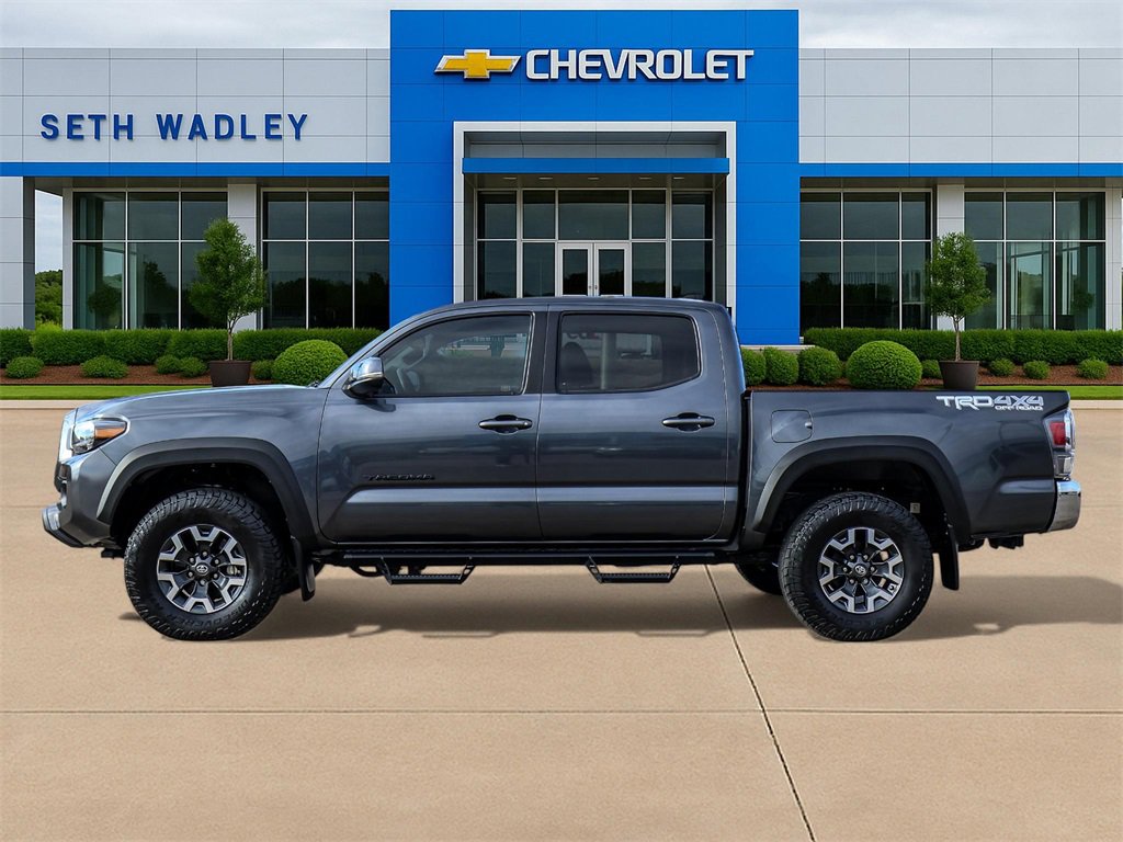 Used 2021 Toyota Tacoma TRD Off-Road image 4