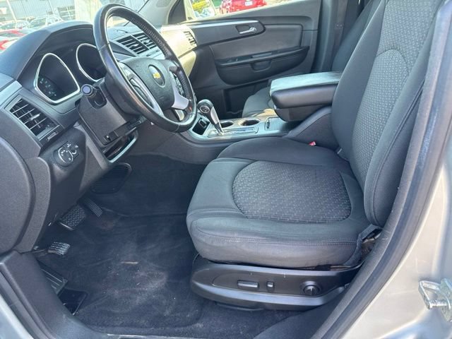 Used 2012 Chevrolet Traverse LT FWD image 15