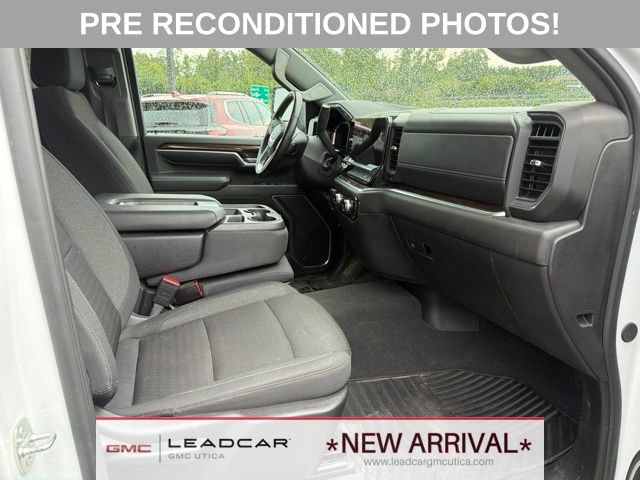 Used 2024 GMC Sierra 2500 SLE w/ SLE Value Package; AWD/4WD image 10