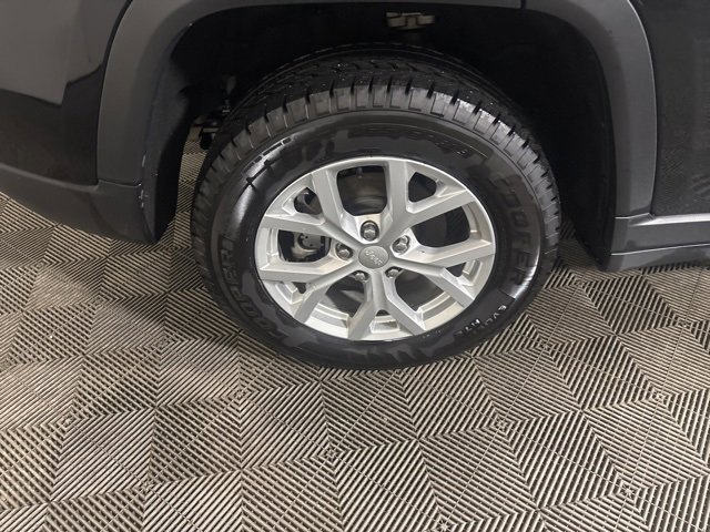 Used 2023 Jeep Grand Cherokee Limited image 55