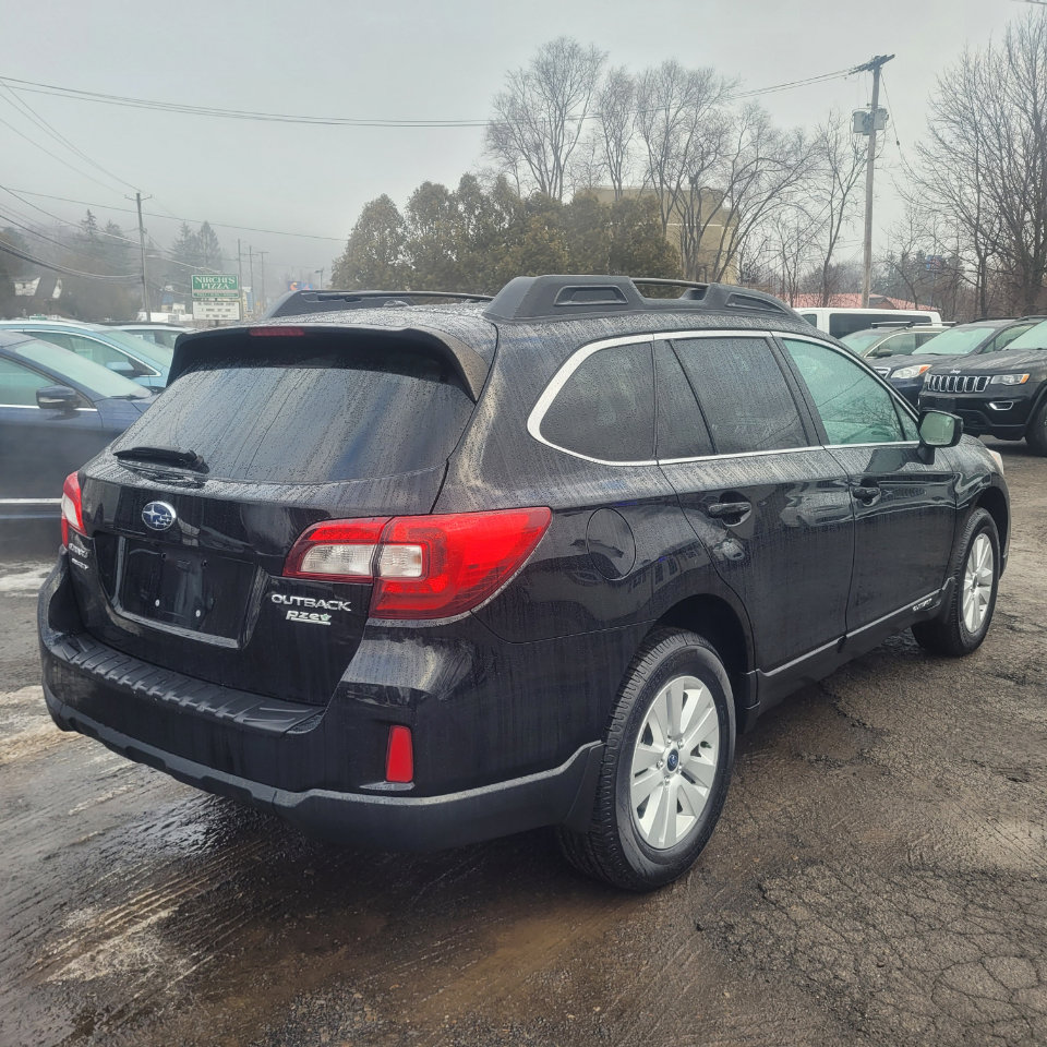 Used 2015 Subaru Outback 2.5i Premium image 8