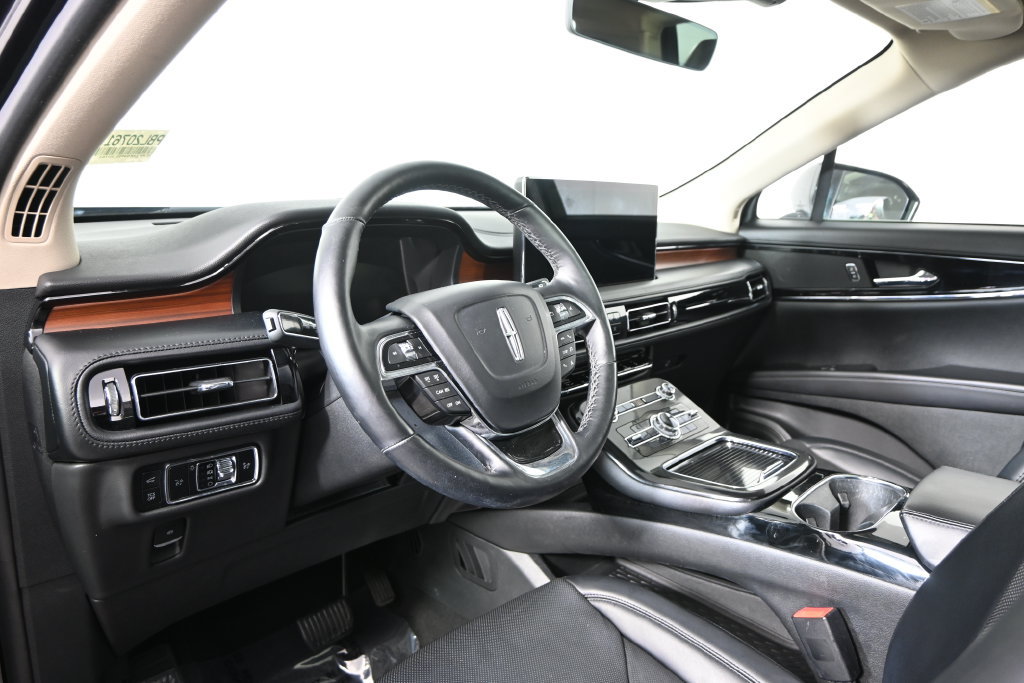 Used 2023 Lincoln Nautilus Reserve AWD/4WD image 22
