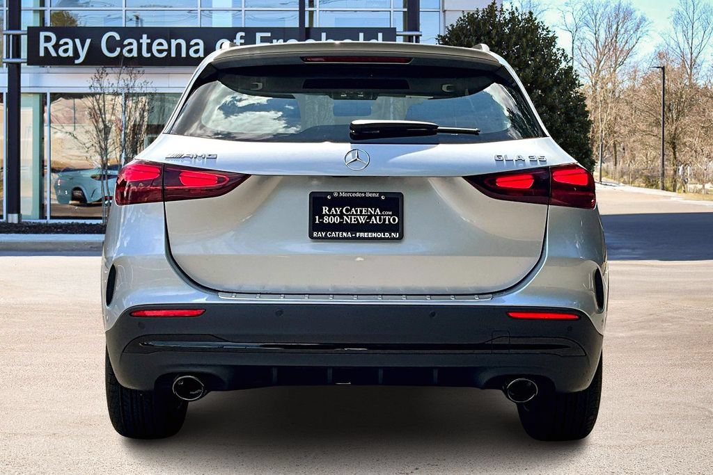 New 2026 Mercedes-Benz GLA 35 AMG 4MATIC image 4