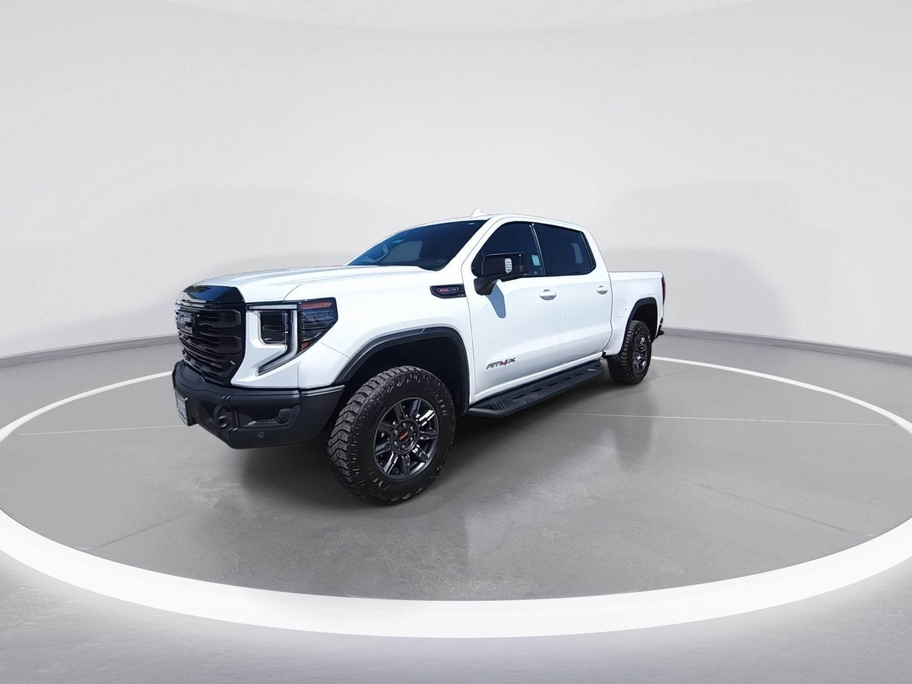 Used 2024 GMC Sierra 1500 AT4X AWD/4WD image 4