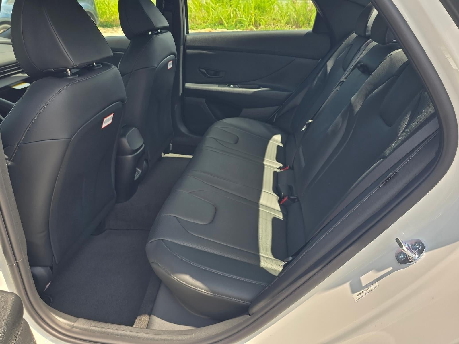 New 2026 Hyundai Elantra SEL Sport FWD image 10