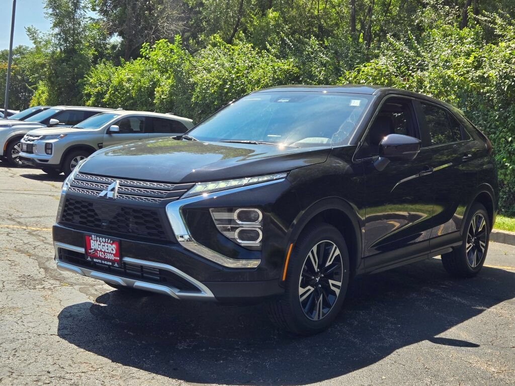 New 2026 Mitsubishi Outlander LE AWD/4WD image 3