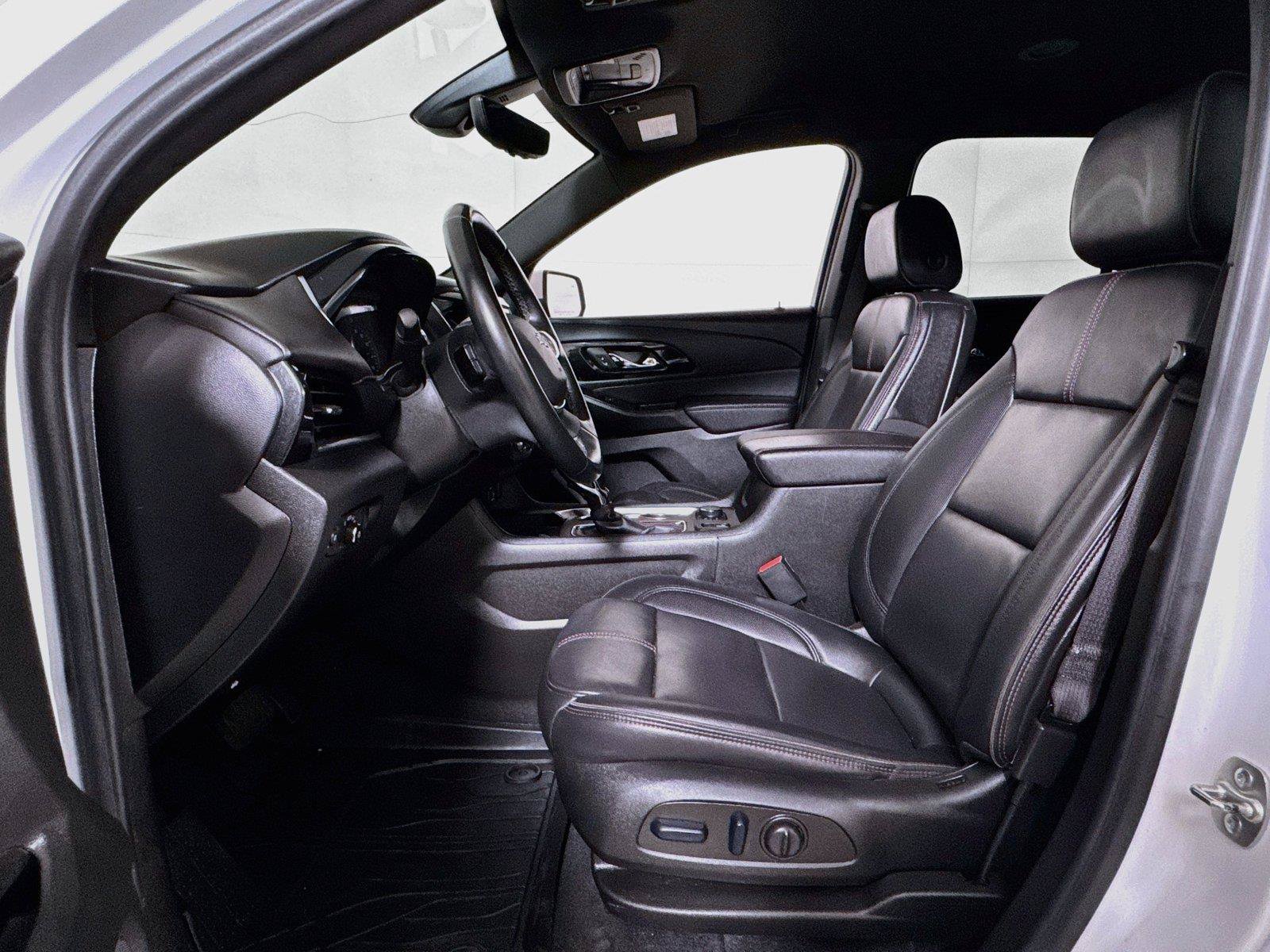 Used 2023 Chevrolet Traverse RS AWD/4WD image 20