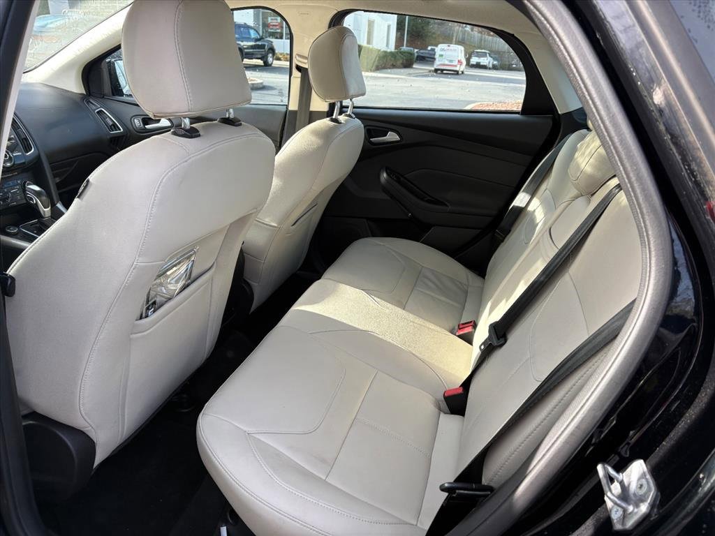 Used 2016 Ford Focus Titanium w/ Titanium Technology Package image 21