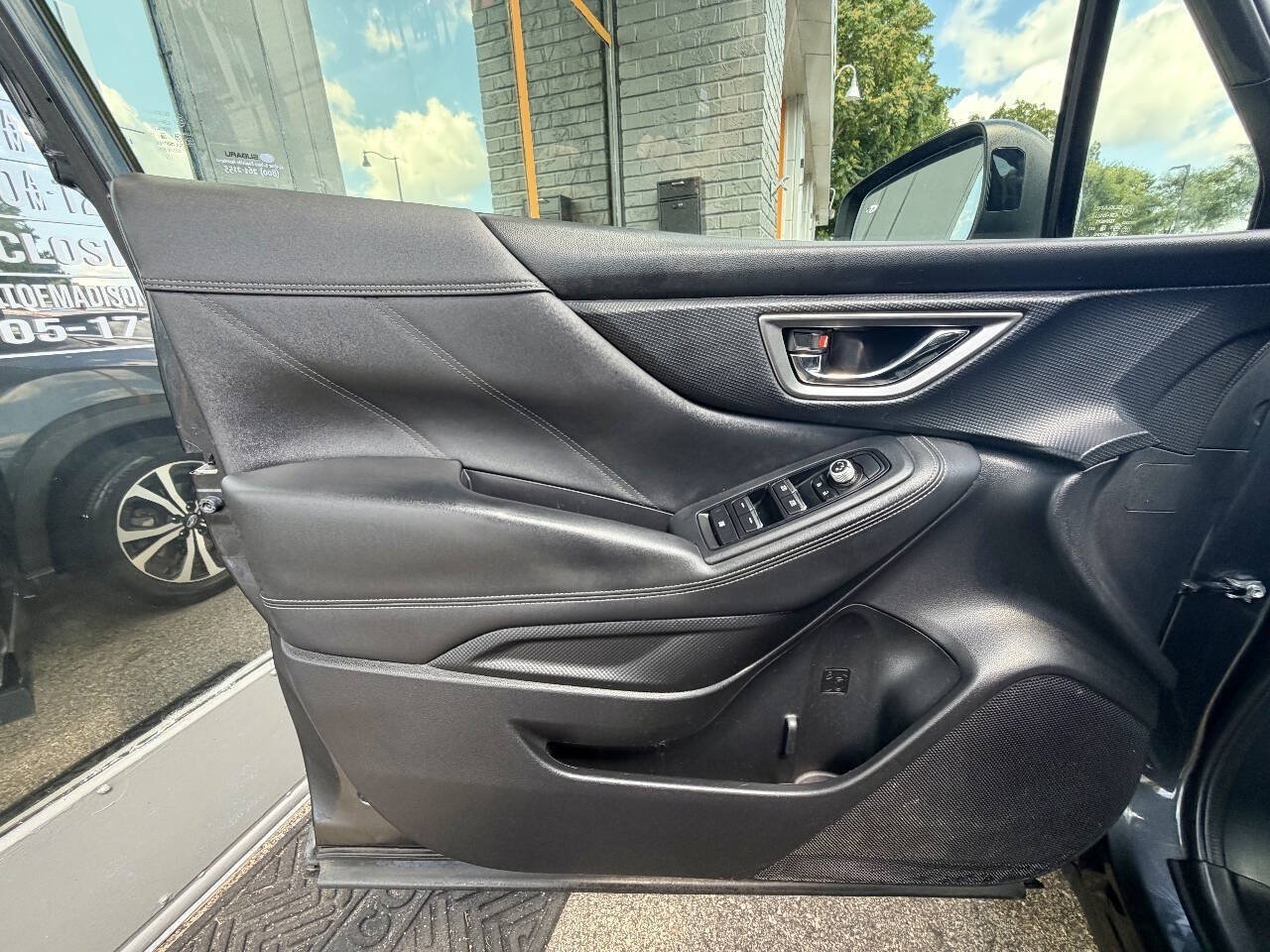 Used 2019 Subaru Forester Limited w/ Popular Package #3 AWD/4WD image 32