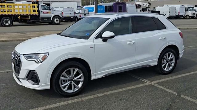 Used 2024 Audi Q3 2.0T Premium image 5