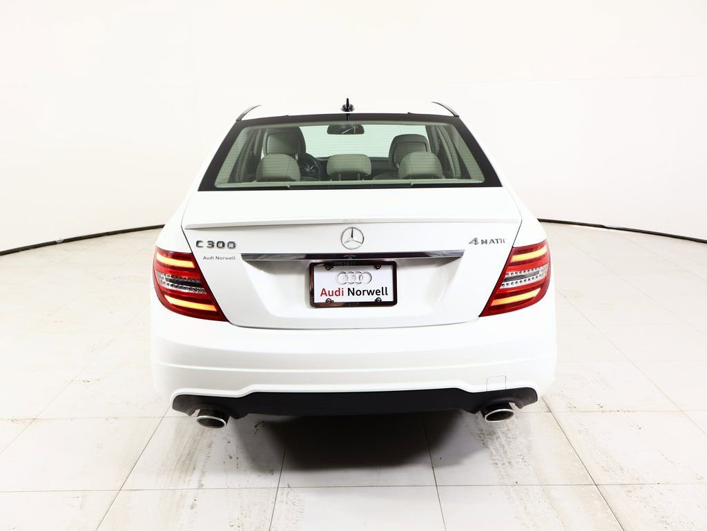 Used 2014 Mercedes-Benz C 300 4MATIC Sedan image 14