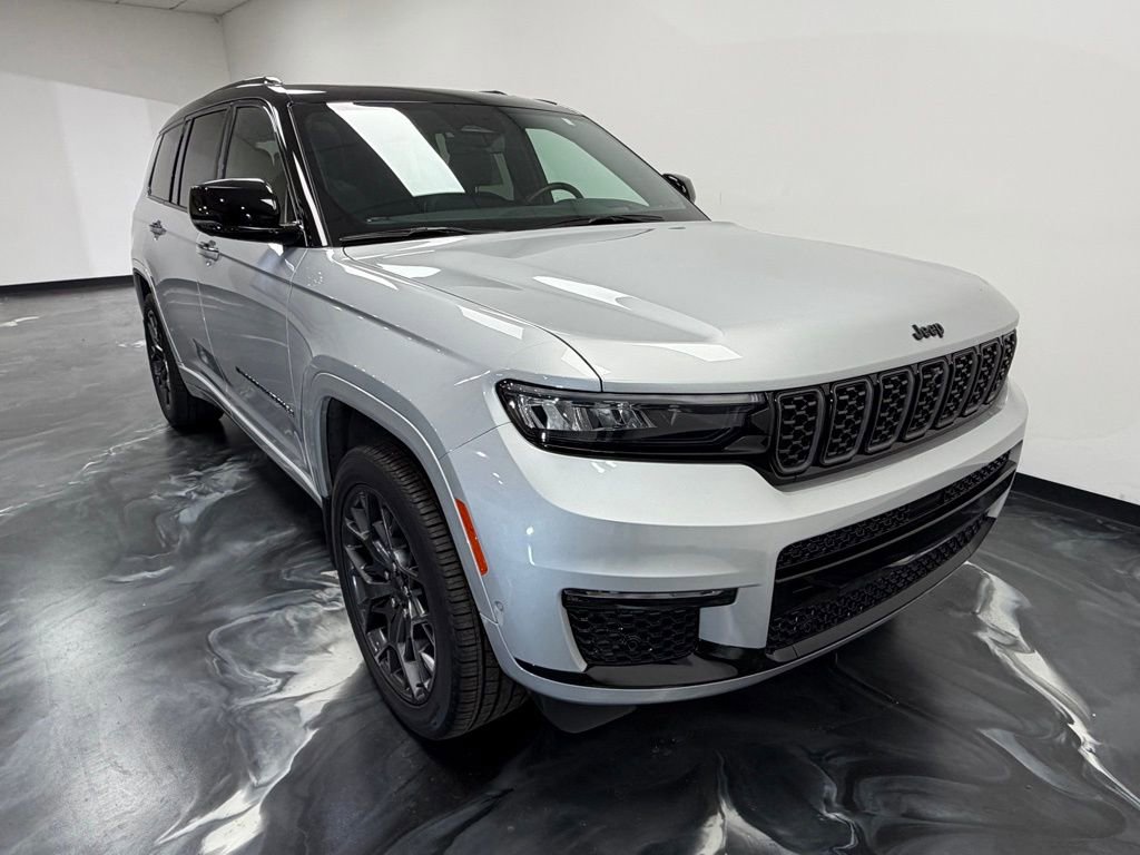 Used 2024 Jeep Grand Cherokee L Summit AWD/4WD image 20