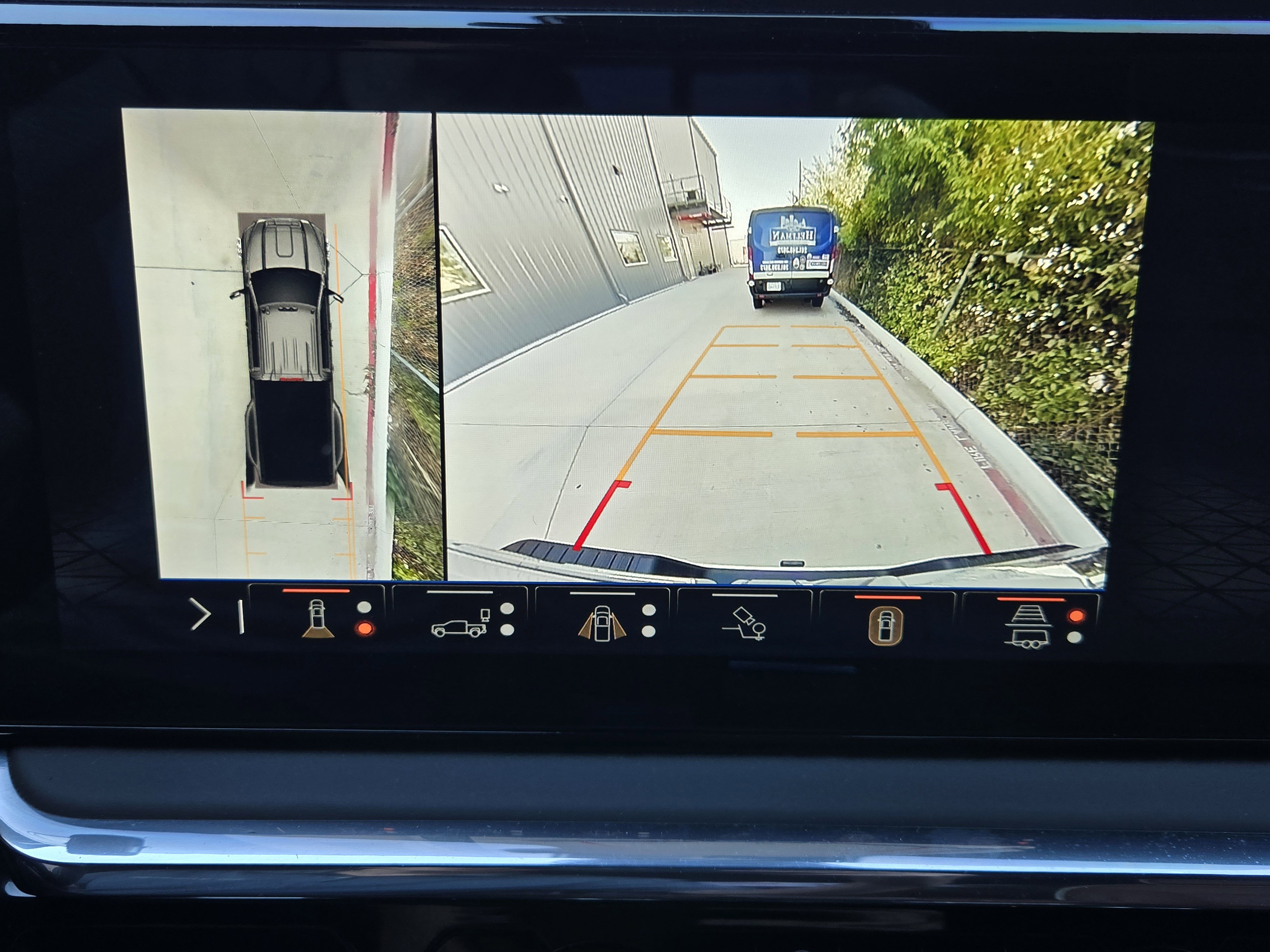 Used 2024 GMC Sierra 3500 Denali Ultimate image 14