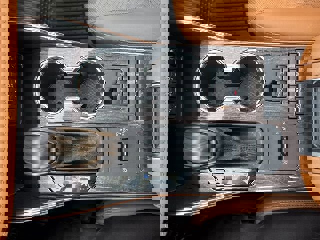 Used 2021 Toyota Highlander Platinum image 40