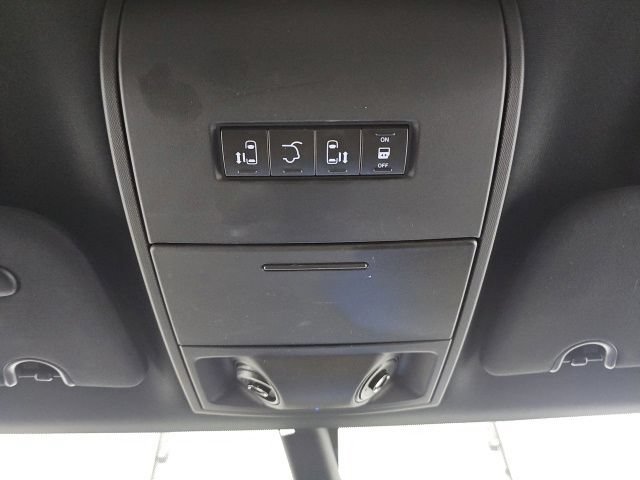 Used 2020 Dodge Grand Caravan GT FWD image 25