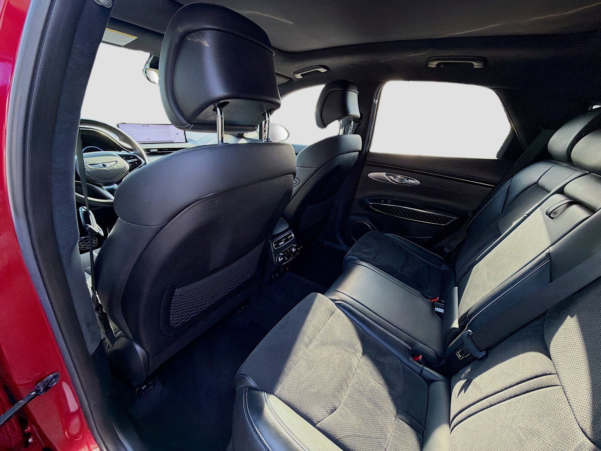 Used 2022 Genesis GV70 3.5T Sport w/ Sport Prestige Package image 25