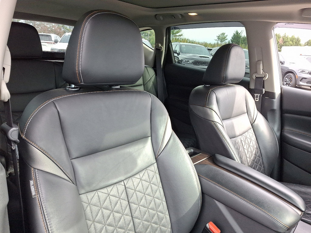 Used 2021 Nissan Murano Platinum w/ Cargo Package image 13