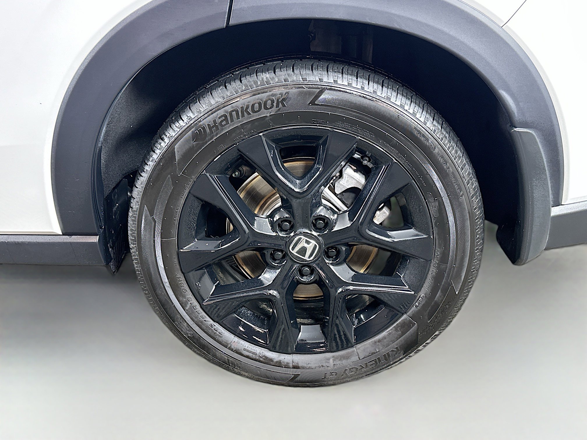 Certified 2025 Honda HR-V Sport image 29