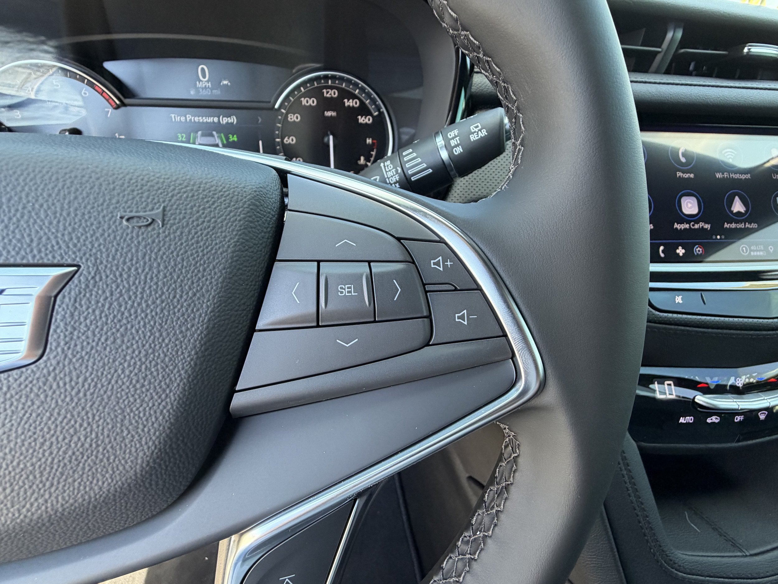 New 2026 Cadillac XT5 Luxury FWD image 30