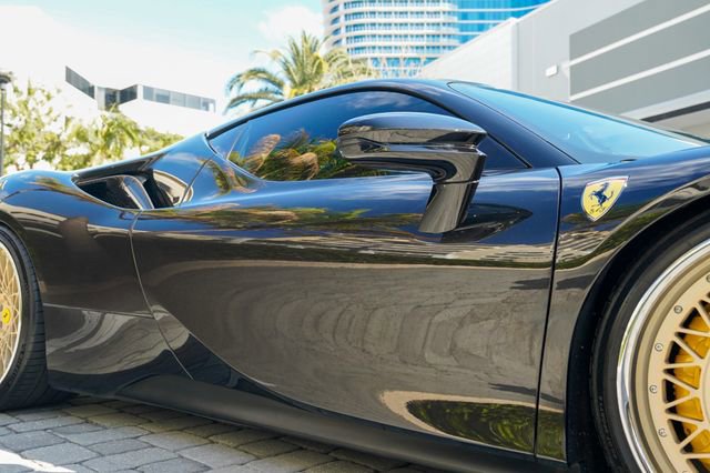 Used 2021 Ferrari SF90 Stradale image 37