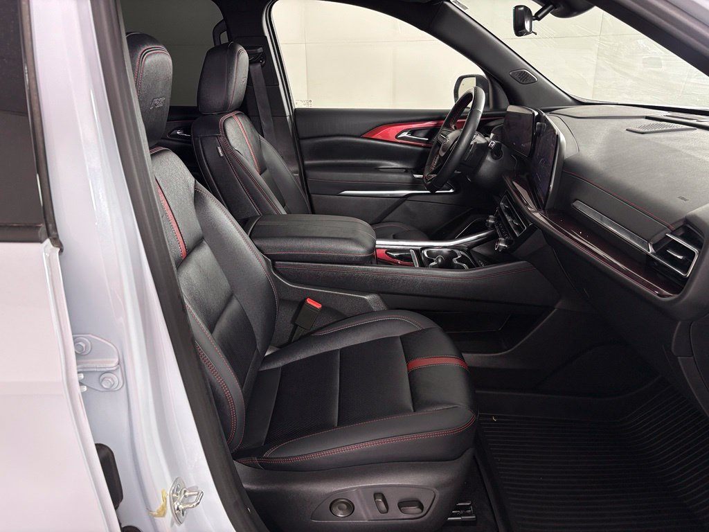 Certified 2026 Chevrolet Traverse RS w/ LPO, Floor Liner Package FWD image 51