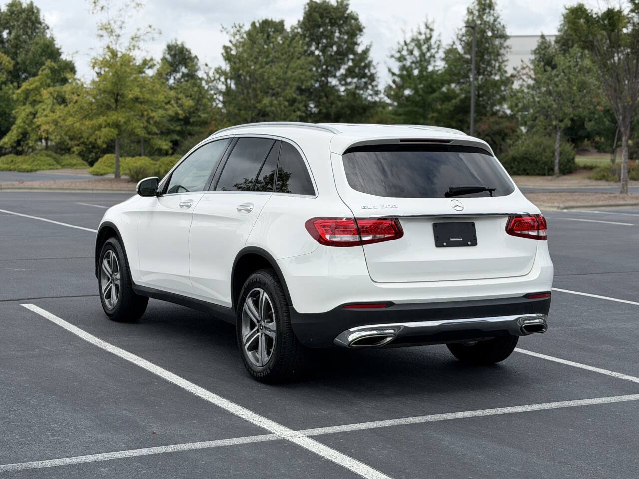 Used 2019 Mercedes-Benz GLC 300 image 6