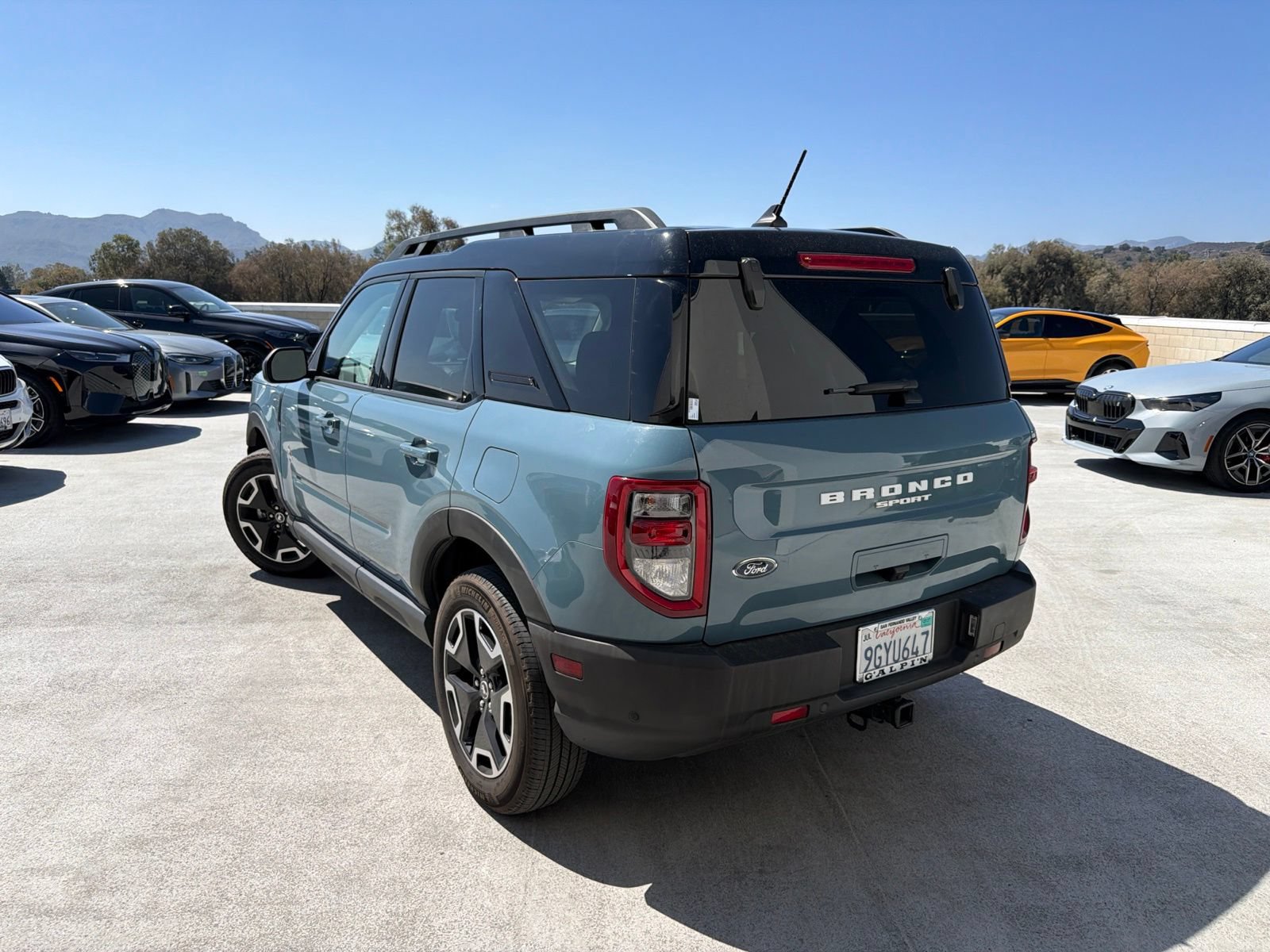 Used 2023 Ford Bronco Sport Outer Banks w/ Tech Package AWD/4WD image 2