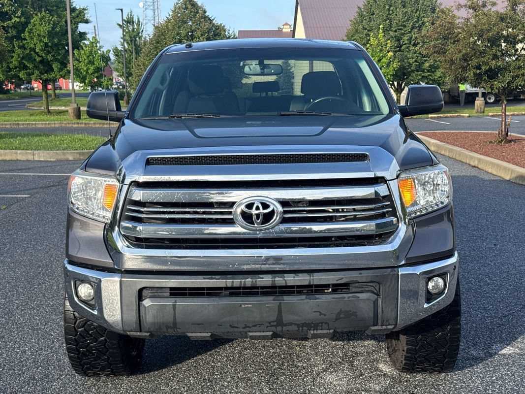 Used 2017 Toyota Tundra SR5 w/ TRD Off Road Package AWD/4WD image 3