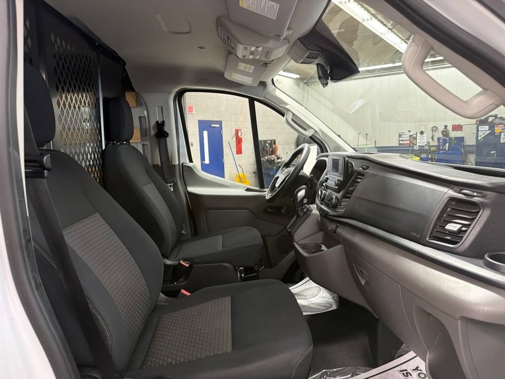 Used 2024 Ford Transit 250 Low Roof w/ Exterior Upgrade Package RWD image 9