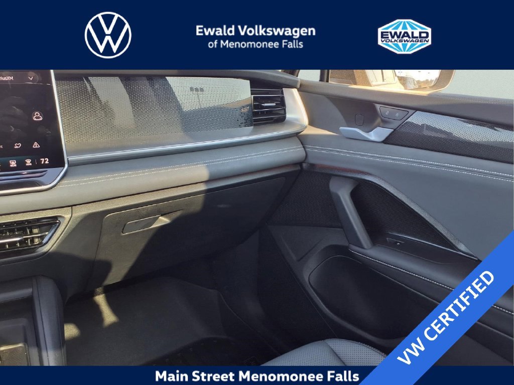 Used 2026 Volkswagen Tiguan SE AWD/4WD image 15