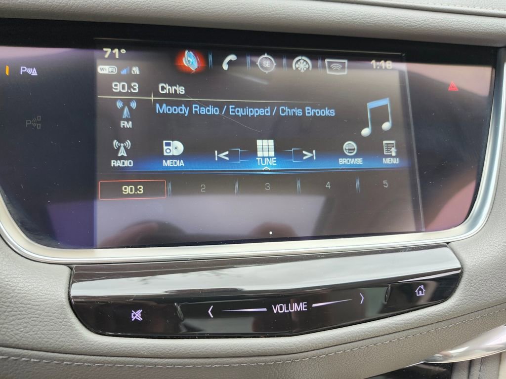 Used 2018 Cadillac XT5 Luxury w/ Driver Awareness Package image 23