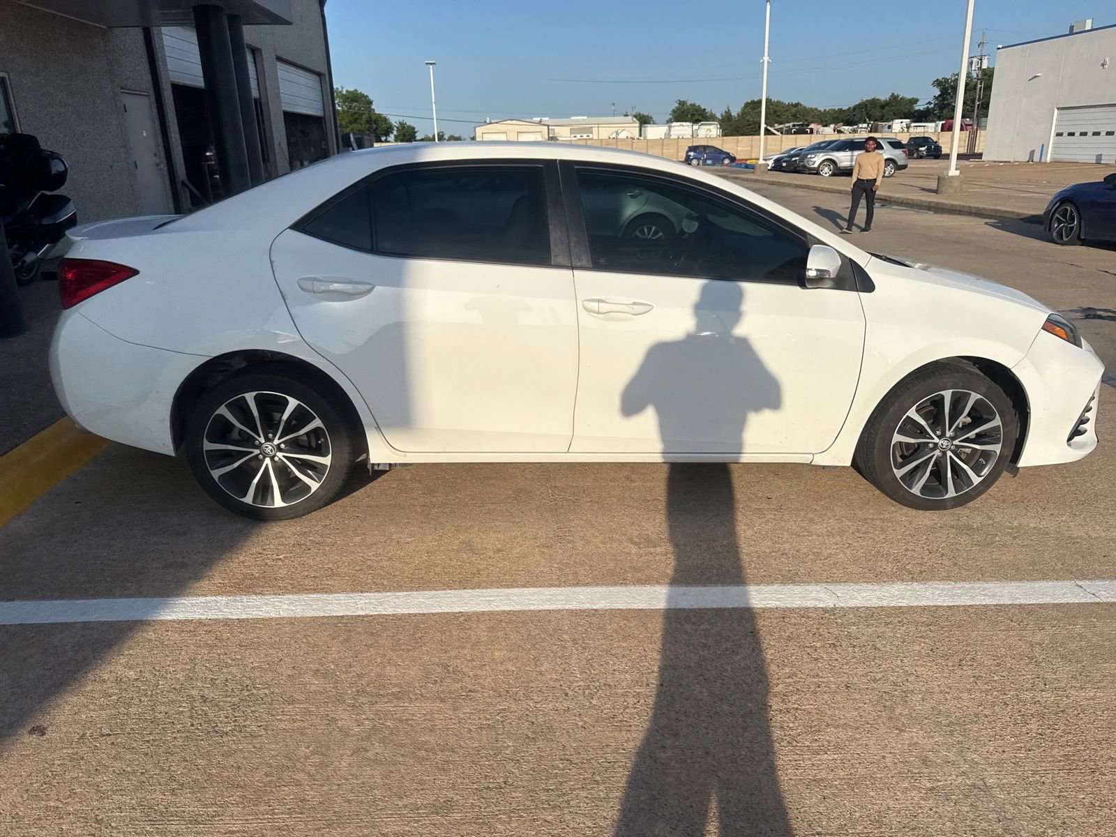 Used 2018 Toyota Corolla SE FWD image 9