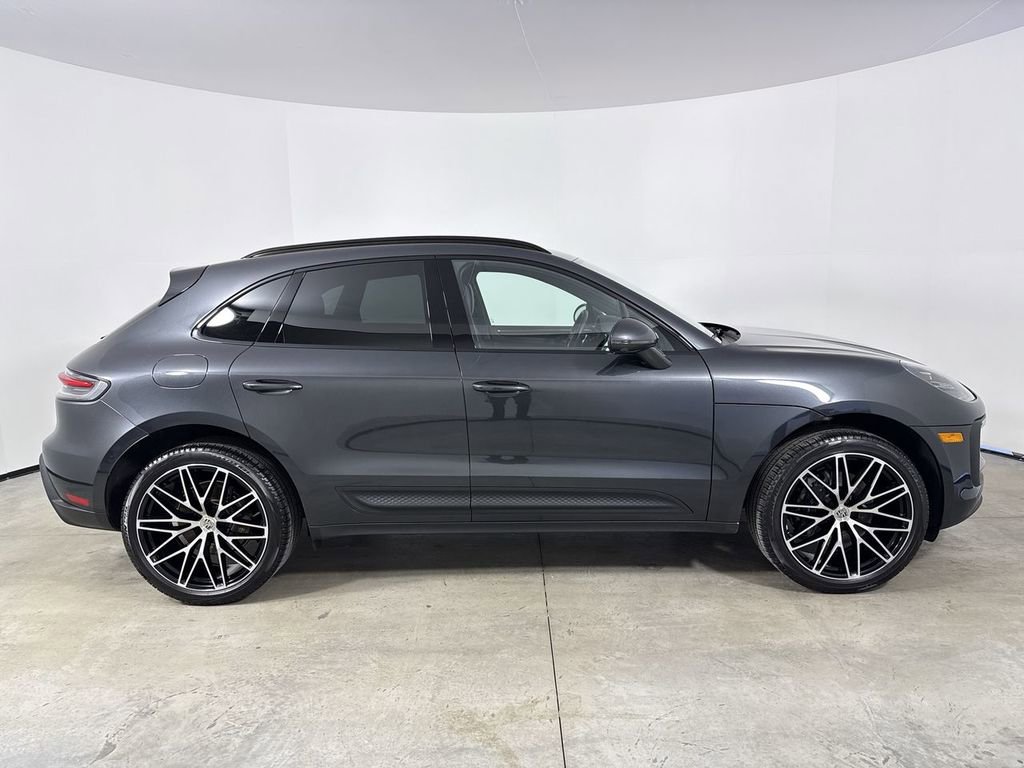 Certified 2024 Porsche Macan Turbo image 8