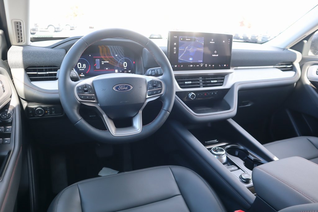 New 2025 Ford Explorer Active w/ Active Comfort Package image 2