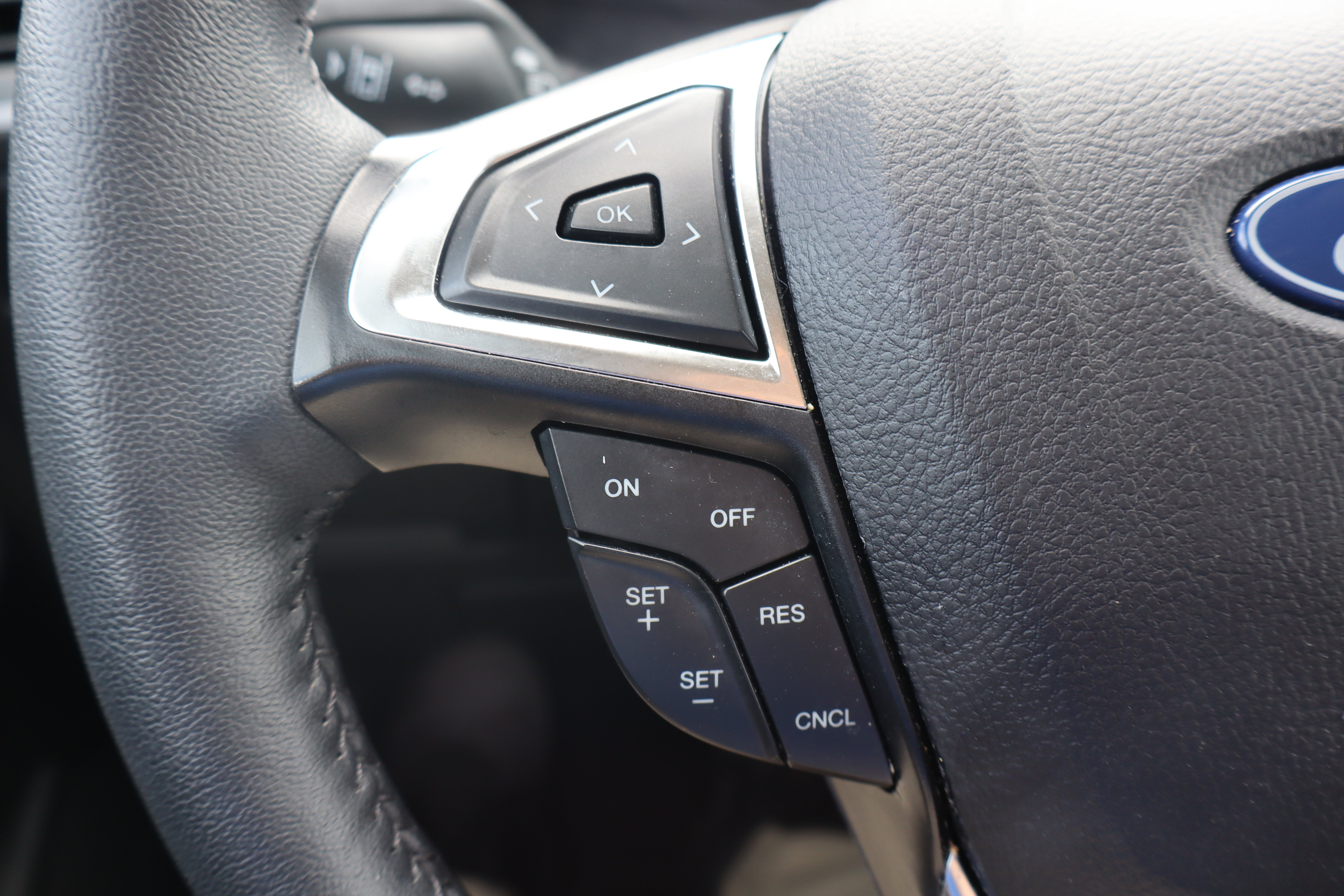 Used 2024 Ford Edge SEL w/ Convenience Package AWD/4WD image 16